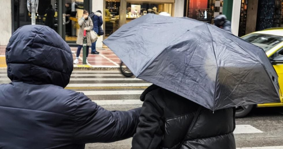 Επικαιροποιήθηκε το έκτακτο ΕΜΥ - Πότε κοπάζουν οι καταιγίδες
